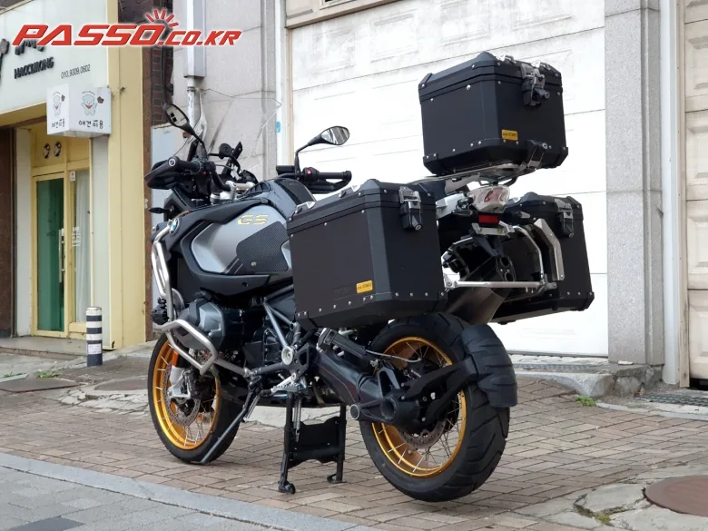 BMW R 1250 GS 2024 블랙 사진 3