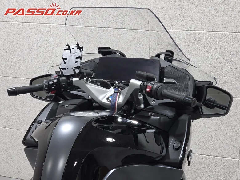 BMW R 1250 RT 2022 블랙 사진 4