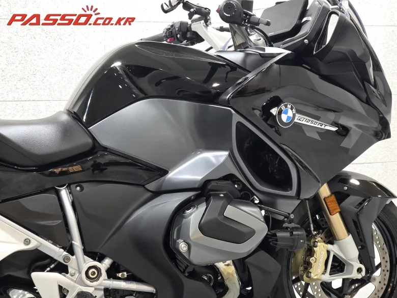 BMW R 1250 RT 2022 블랙 사진 5