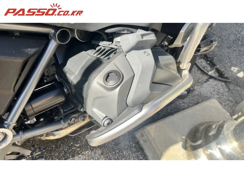 BMW R 1250 GS 어드벤처 2024 화이트 사진 5