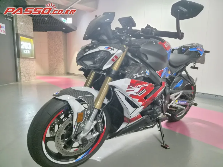 BMW S 1000 R 2026 레드 사진 5