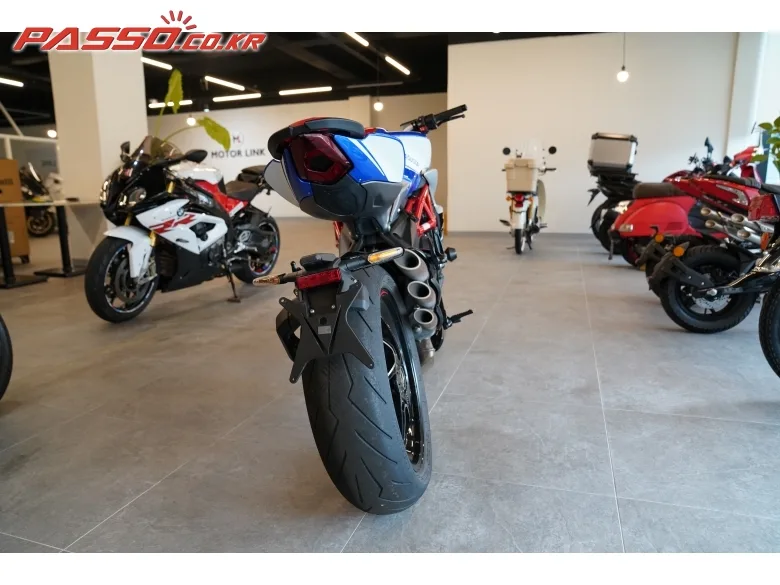 MV아구스타 브루탈레 800 RR 2018 사진 3