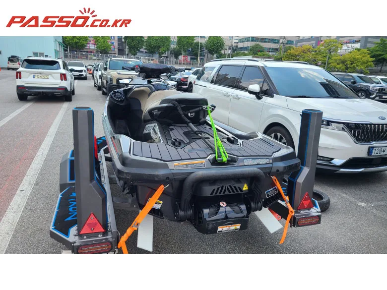 씨두 GTX LTD 300 SS 2022 사진 3