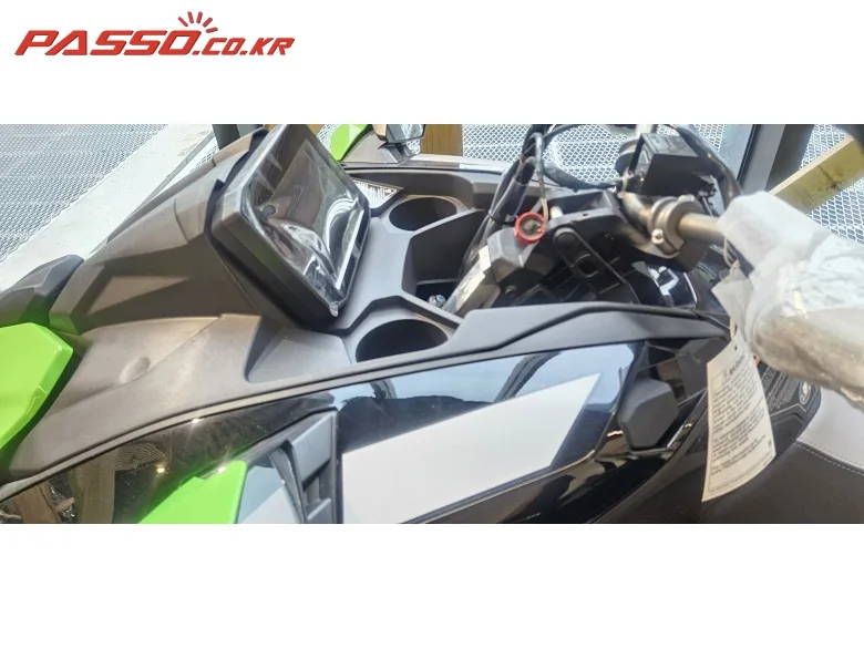 가와사키 울트라 310 LX 2025 사진 2