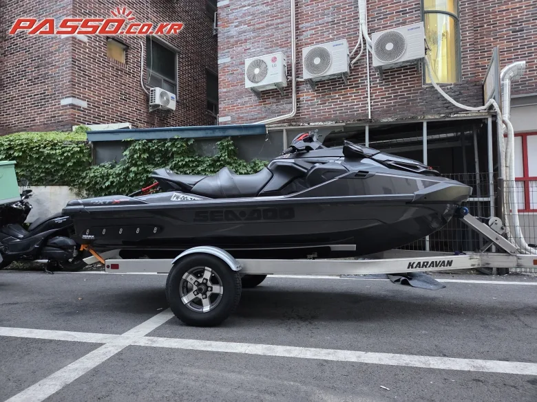 씨두 RXT X 300 RS 2023