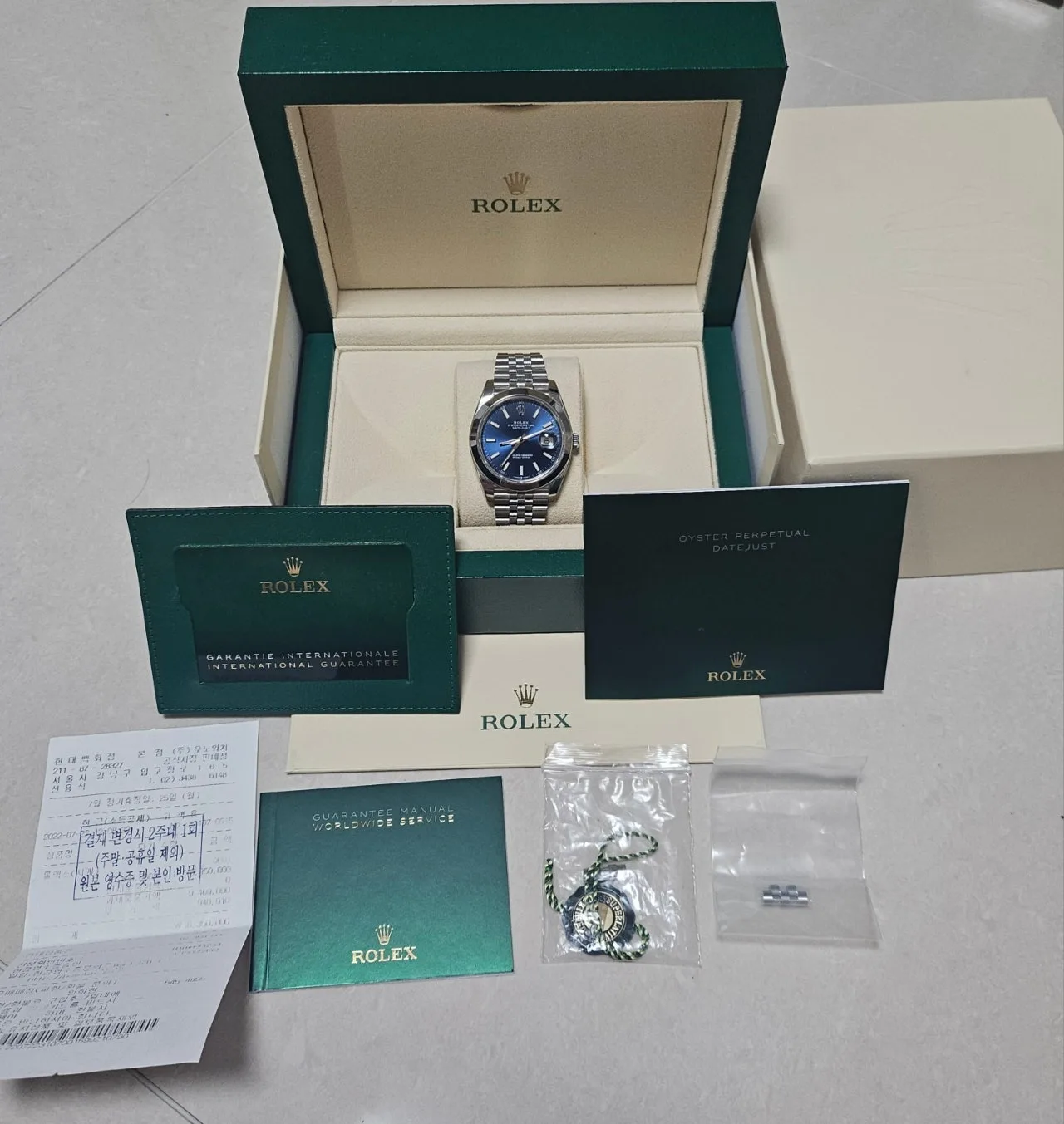 롤렉스 126300 데이저스트 41mm 청판 쥬빌레 밴드 2022