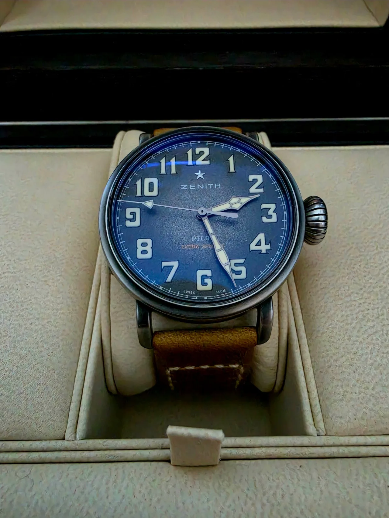 제니스 파일럿 Type 20 Extra Special 40mm 2023