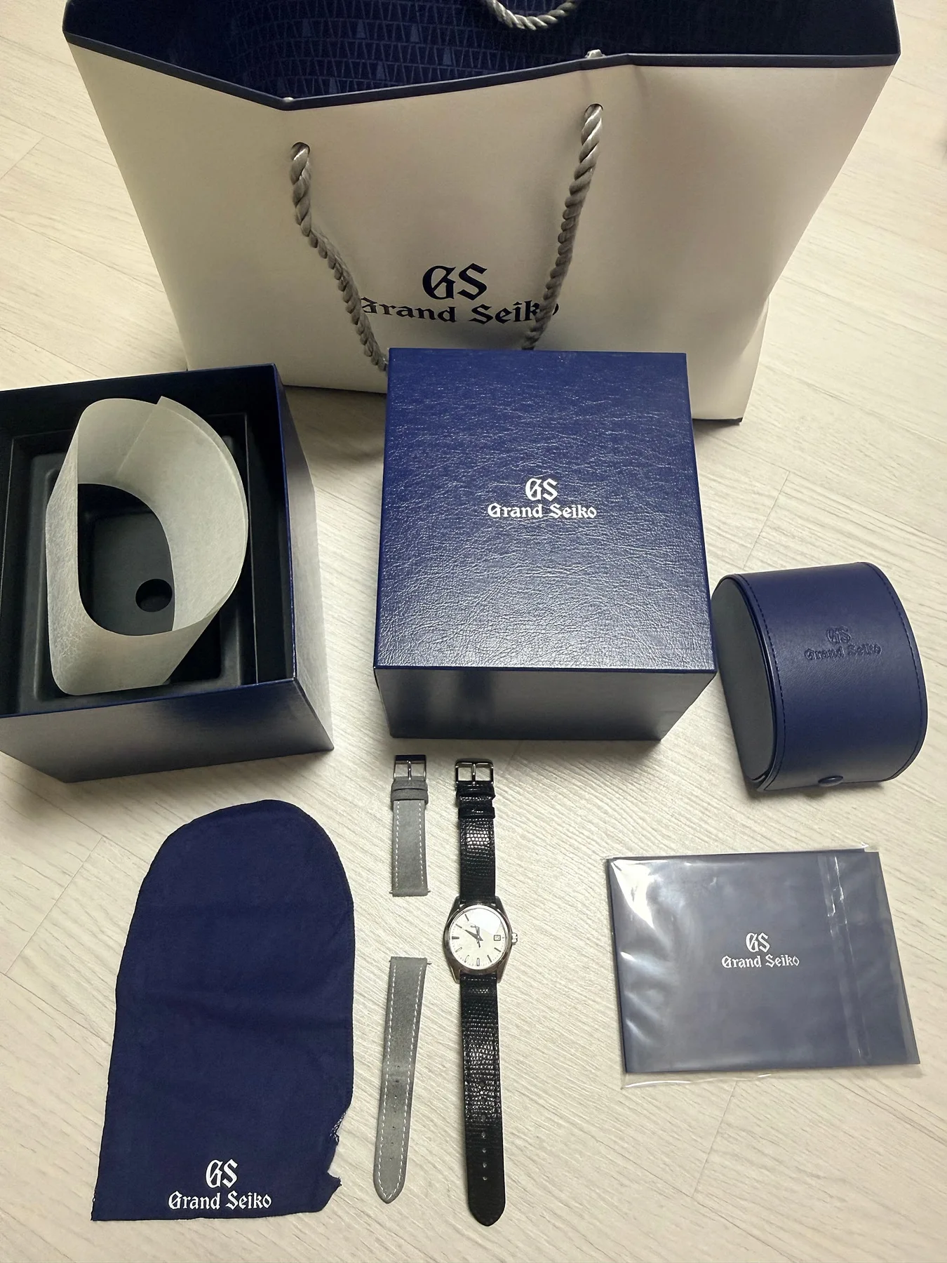 그랜드세이코 눈송이 SBGX355 2024