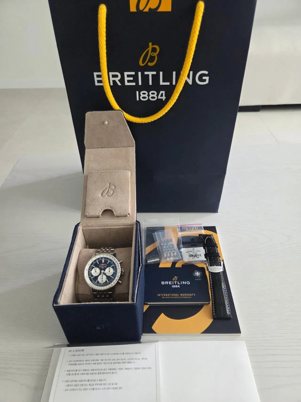 브라이틀링 내비타이머 43mm AB0138211B1A1 2022