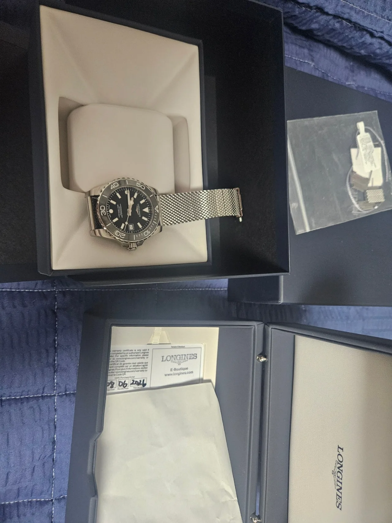 론진 하이드로콘퀘스트 39mm 그레이 메쉬 2026