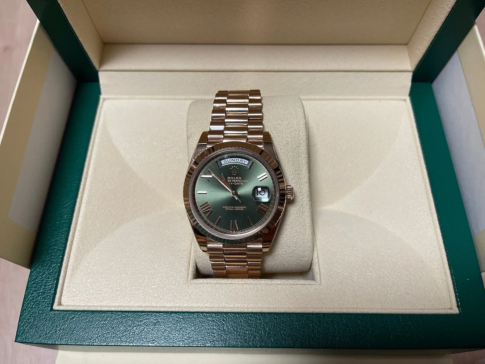 롤렉스 데이데이트 올리브그린 40mm 228235 2022