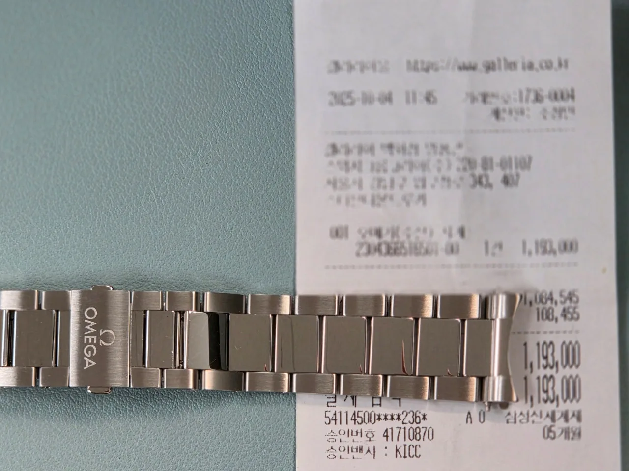 오메가 아쿠아테라 블랙래커 38mm 2024 사진 7