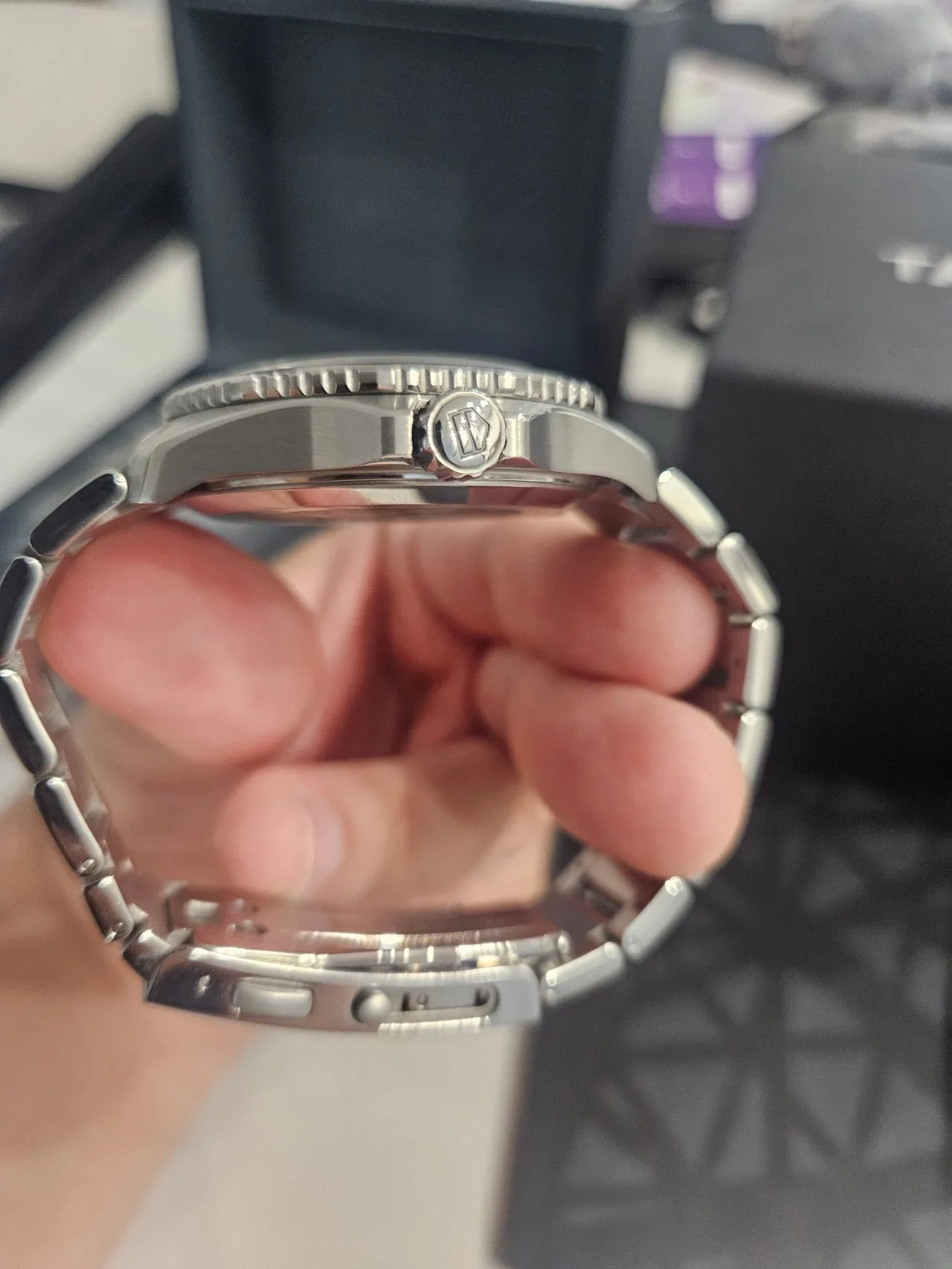 태그호이어 아쿠아레이서 42mm 검판 오토마틱 2025 사진 5
