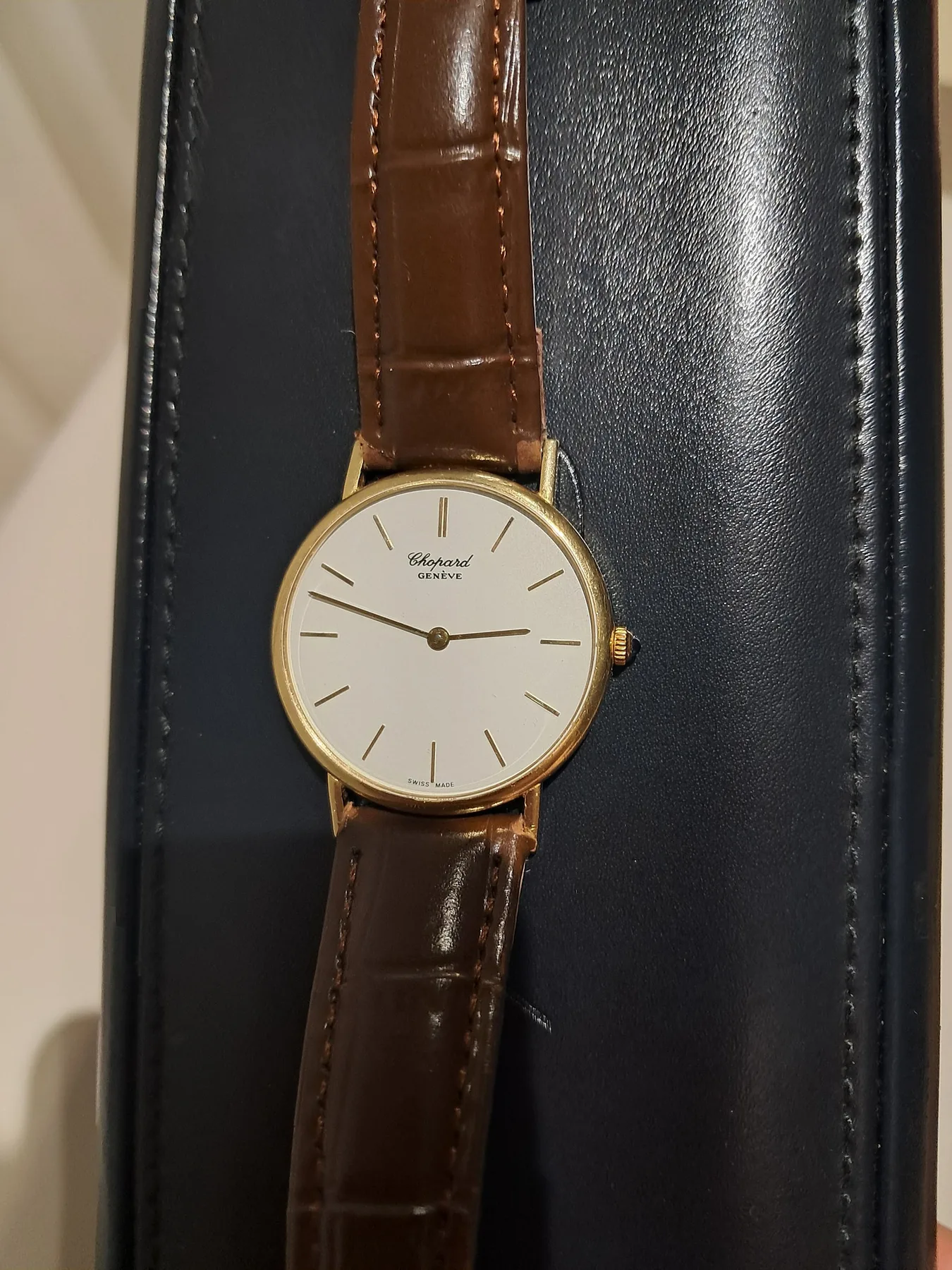 쇼파드 클래식 18k gold 쿼츠 사진 1