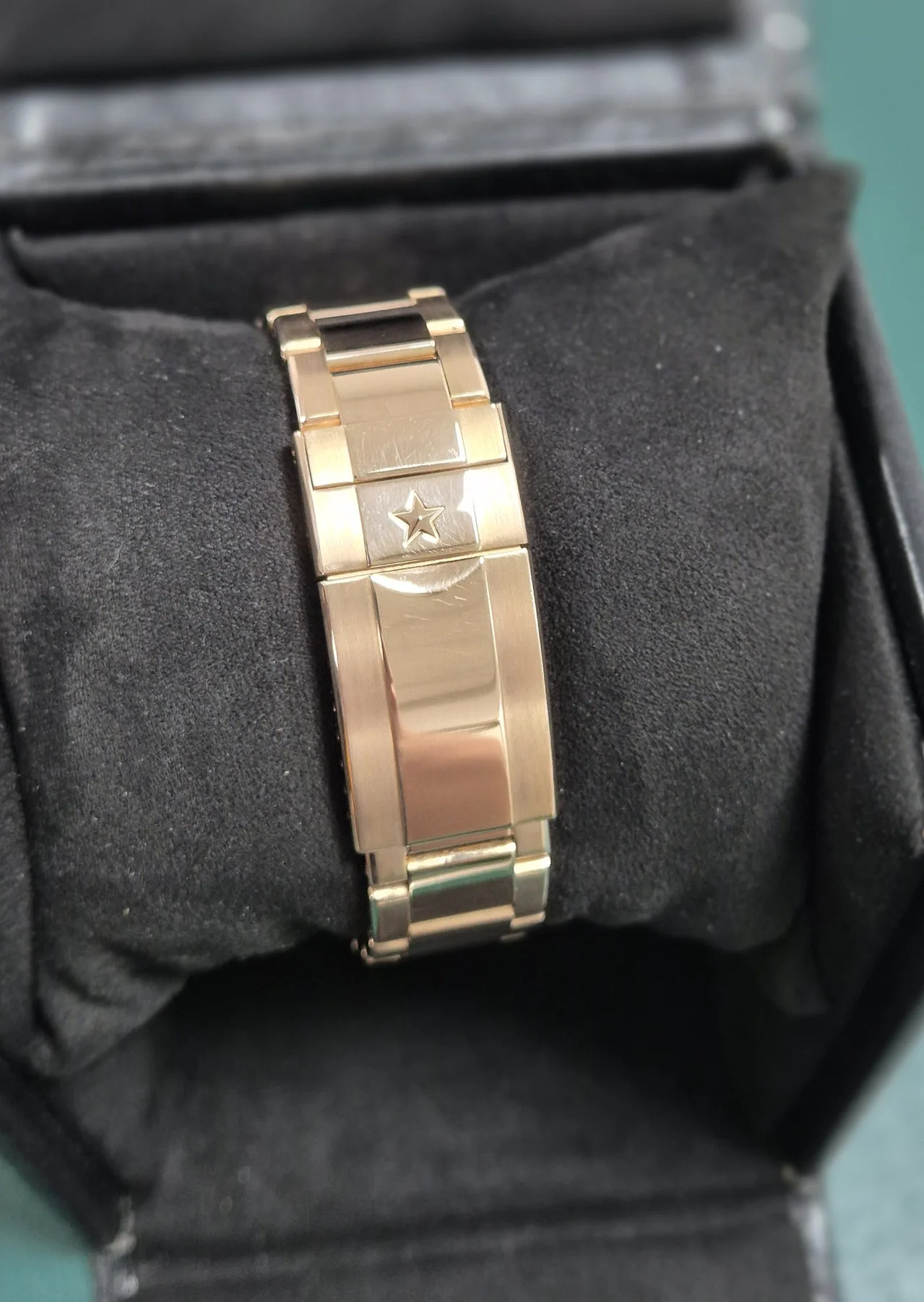 제니스 엘프리메로 크로노마스터 스포츠 금통 41mm 사진 5
