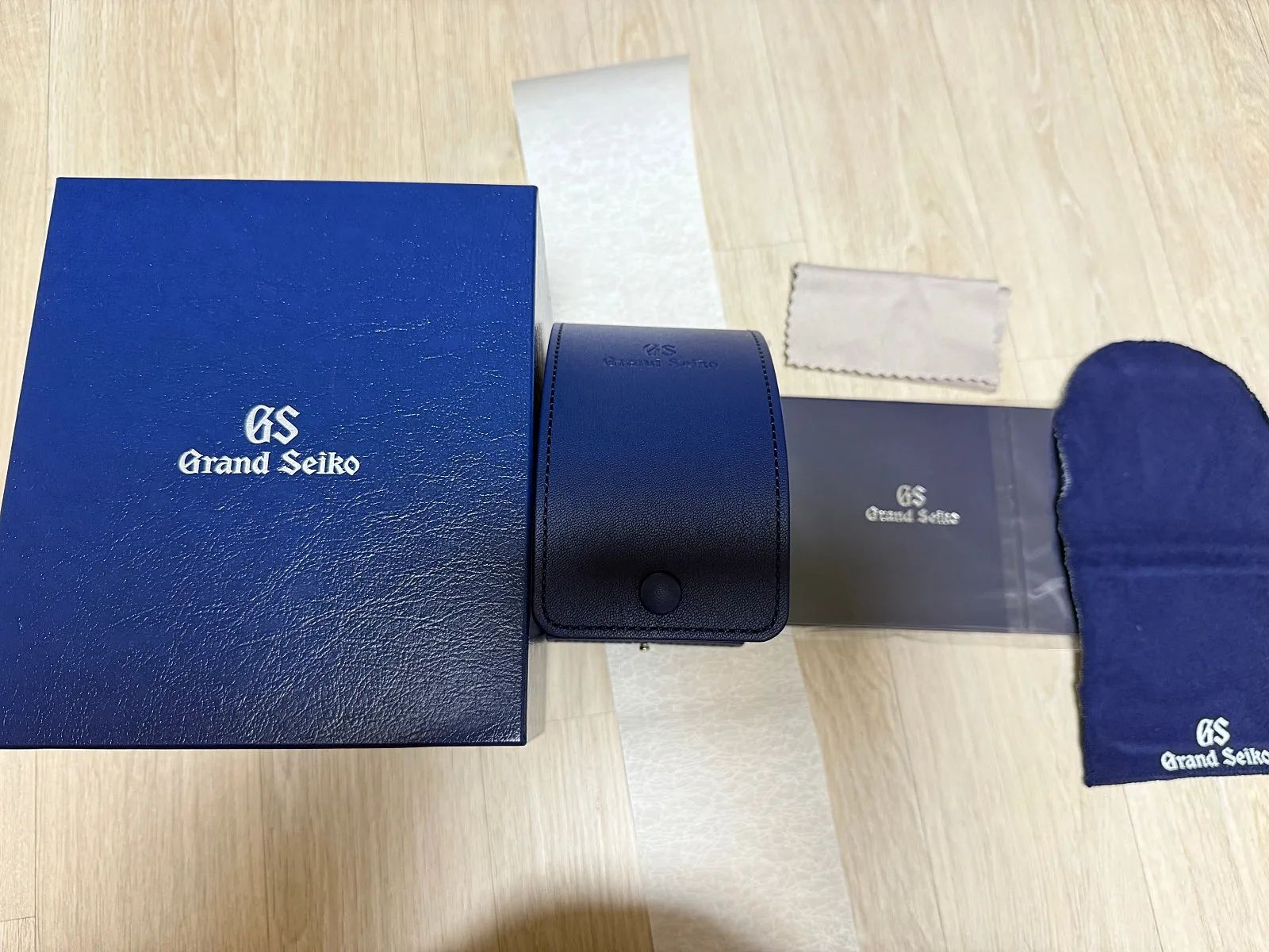 그랜드세이코 눈송이 쿼츠 SBGX355 2026 사진 1