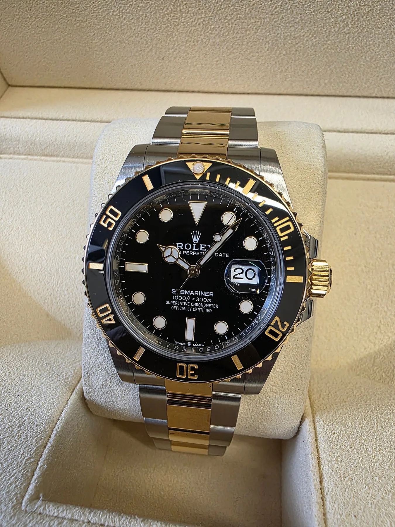 롤렉스 서브마리너 41mm 검판 옐로우골드 콤비 126613LN 2022
