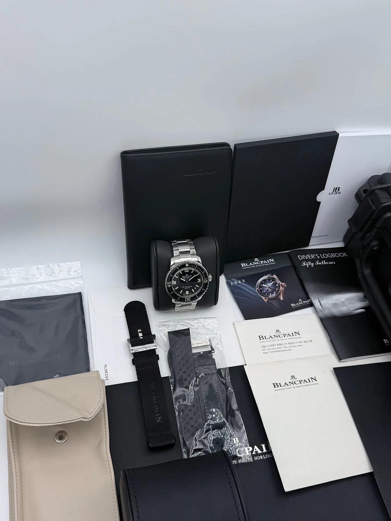 블랑팡 피프티 패덤즈 액트1 42MM 5010B-1130 70주년 기념 한정판 2023
