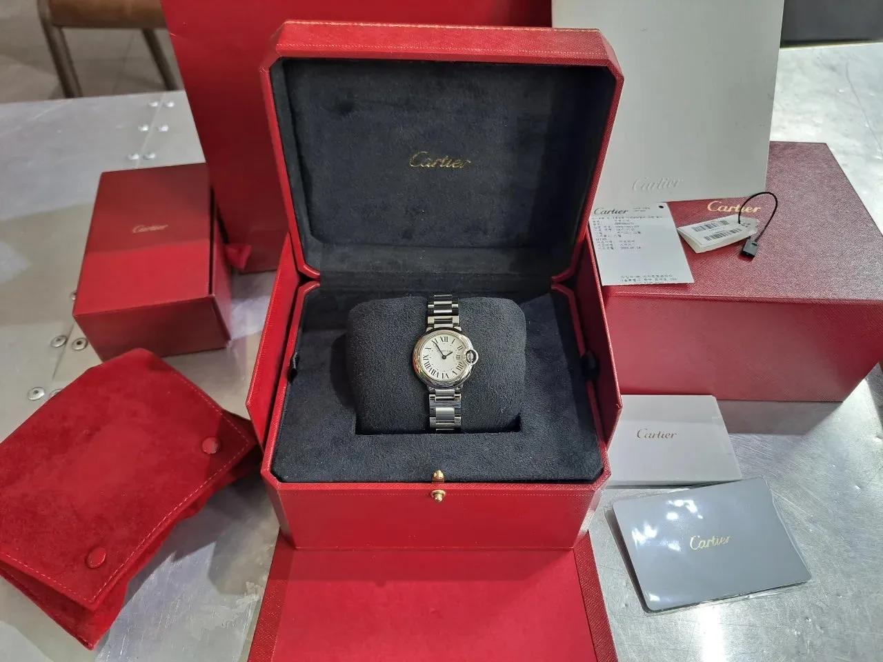 까르띠에 발롱블루 흰판 28mm 2025