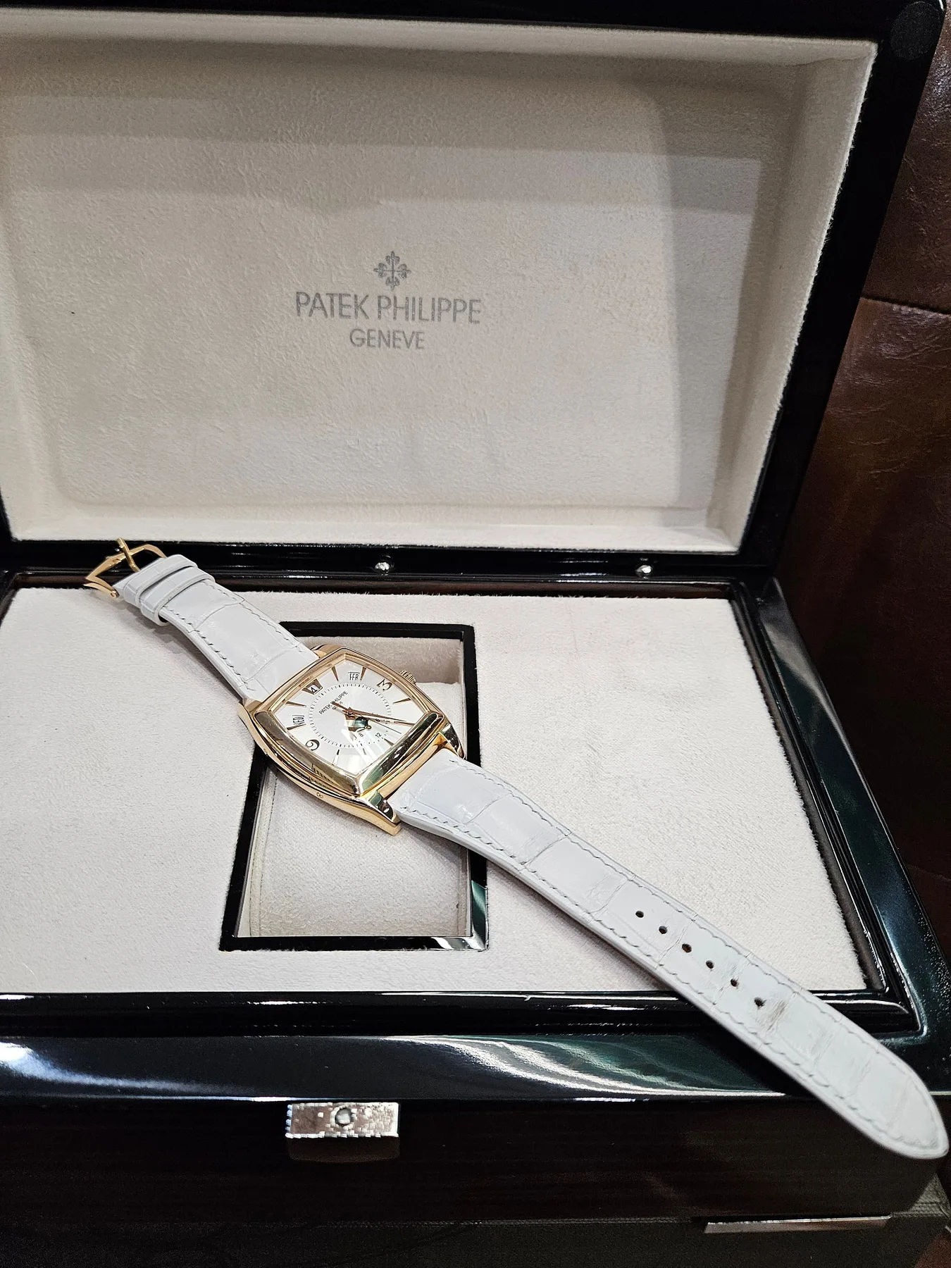 파텍필립 에뉴얼 켈린더 곤돌로 5135R-001 2007
