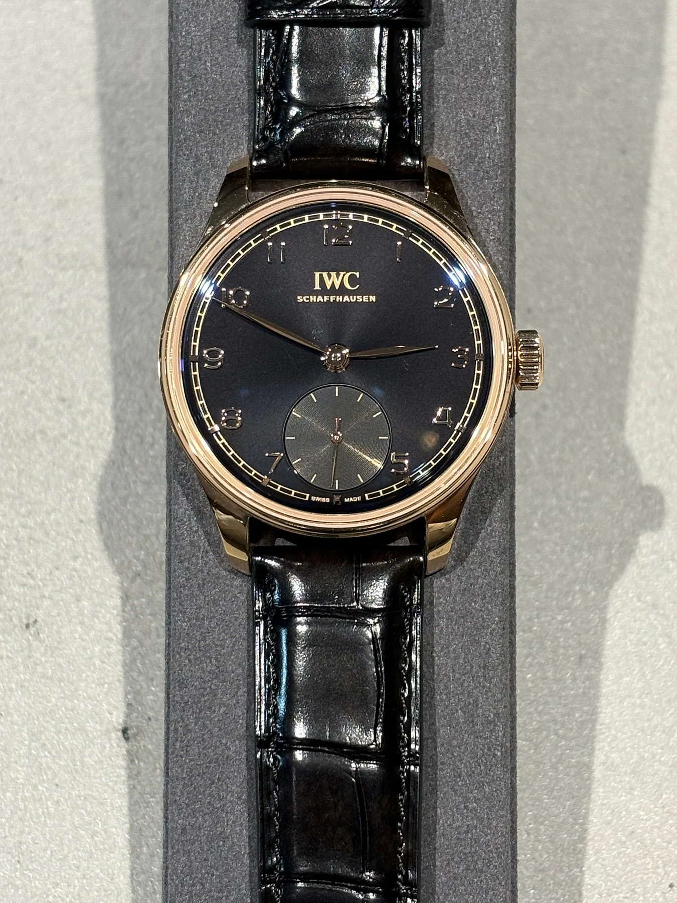 IWC 포르투기저 오토매틱 블랙판 블랙악어가죽 IW358401 2025 사진 1