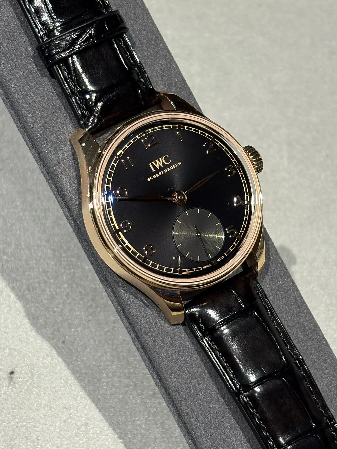 IWC 포르투기저 오토매틱 블랙판 블랙악어가죽 IW358401 2025 사진 3