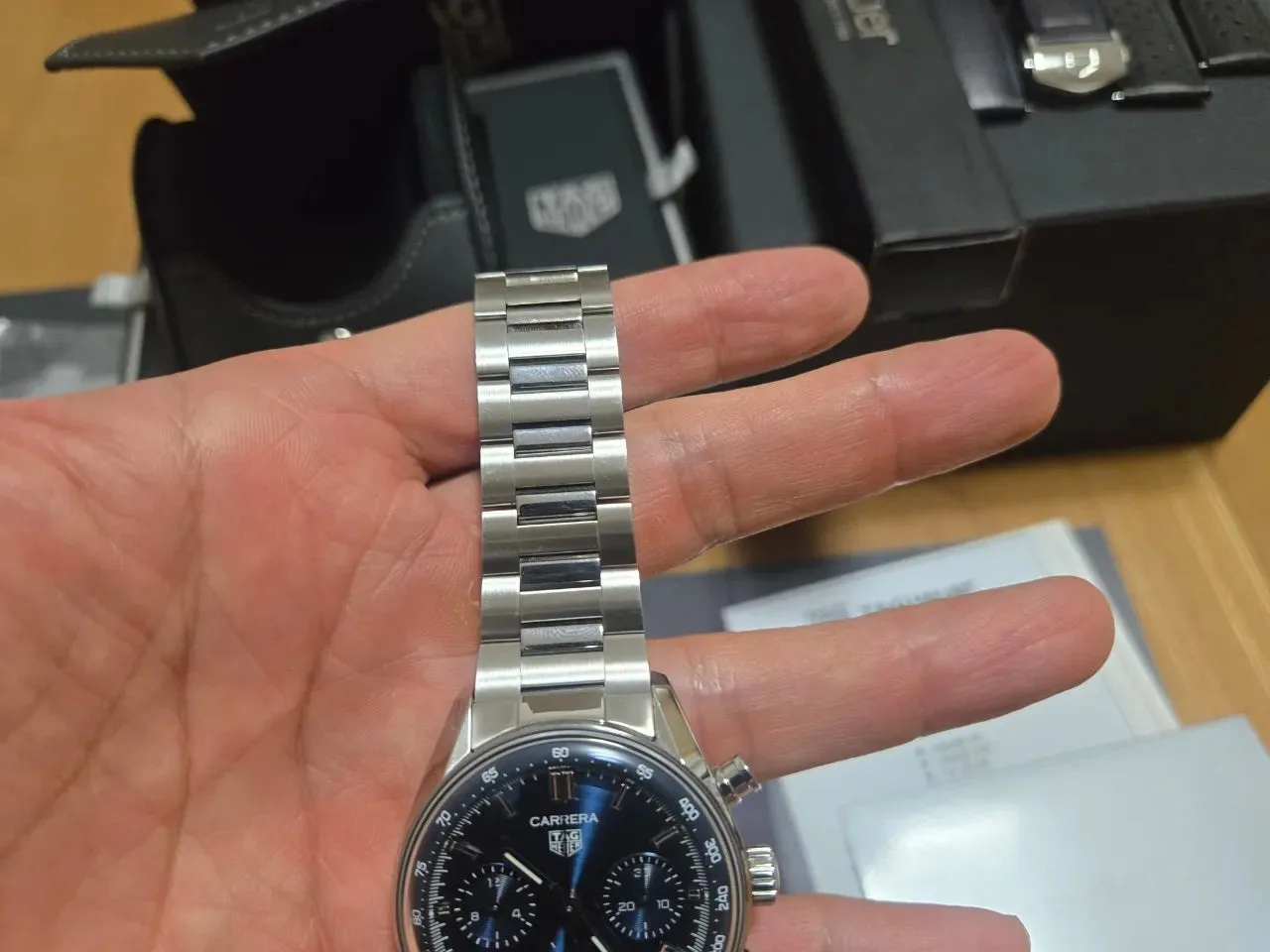 태그호이어 까레라 크로노그래프 39mm 블루 CBS2212.FC6535 2024 사진 5