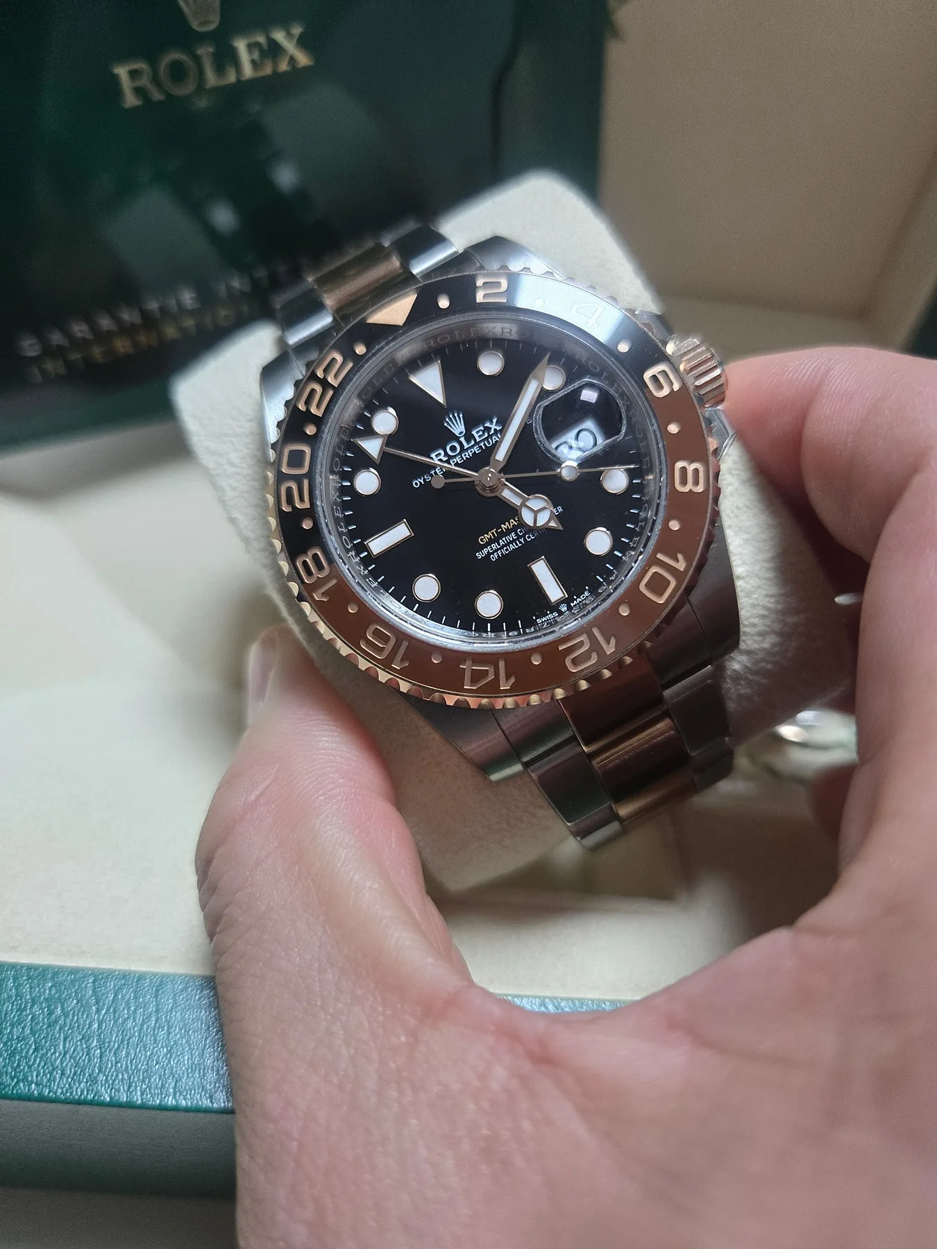 롤렉스 GMT MASTER 2 루트비어 콤비 2024 사진 2