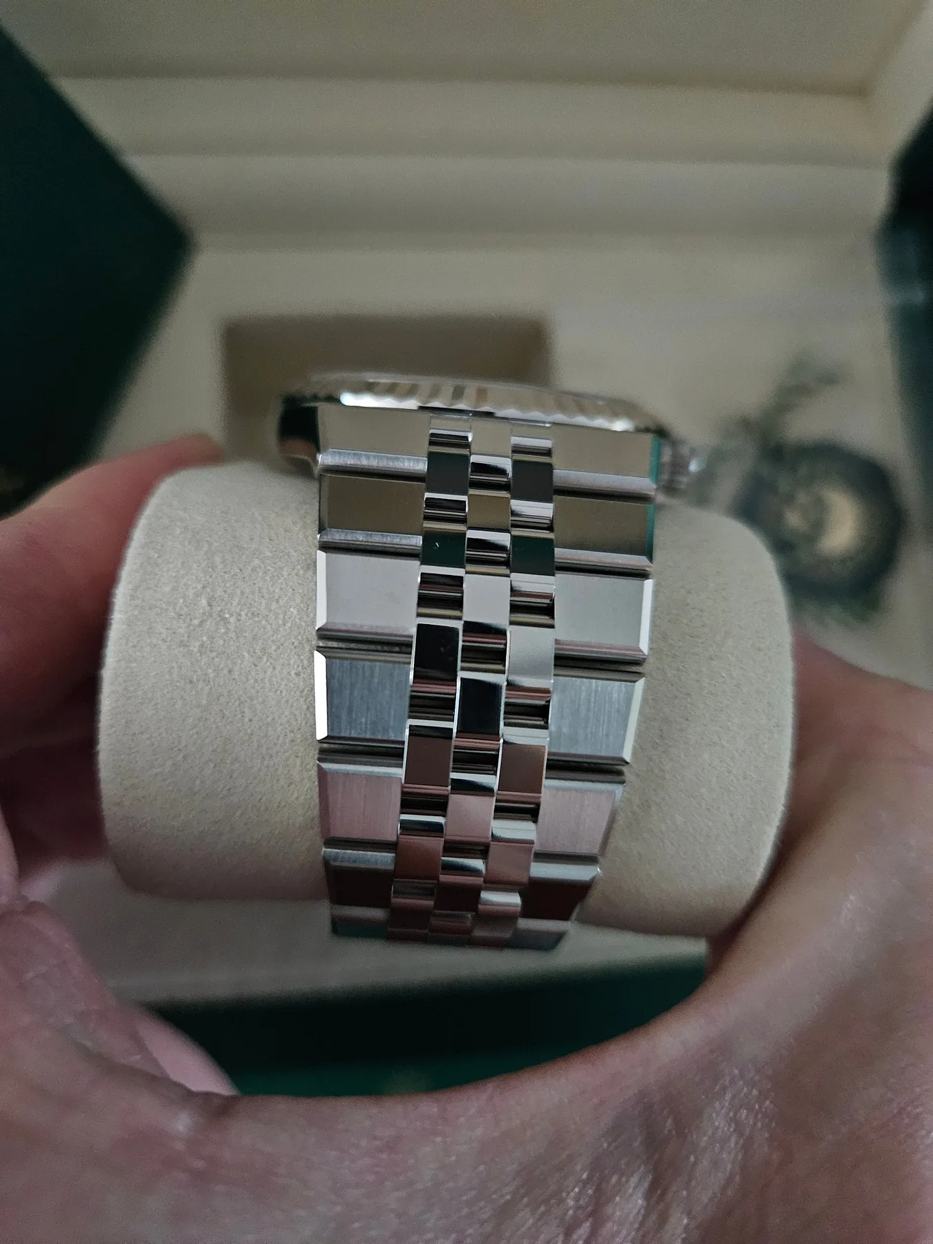 롤렉스 랜드드웰러 40mm 스틸 흰판 127334 2026 사진 4