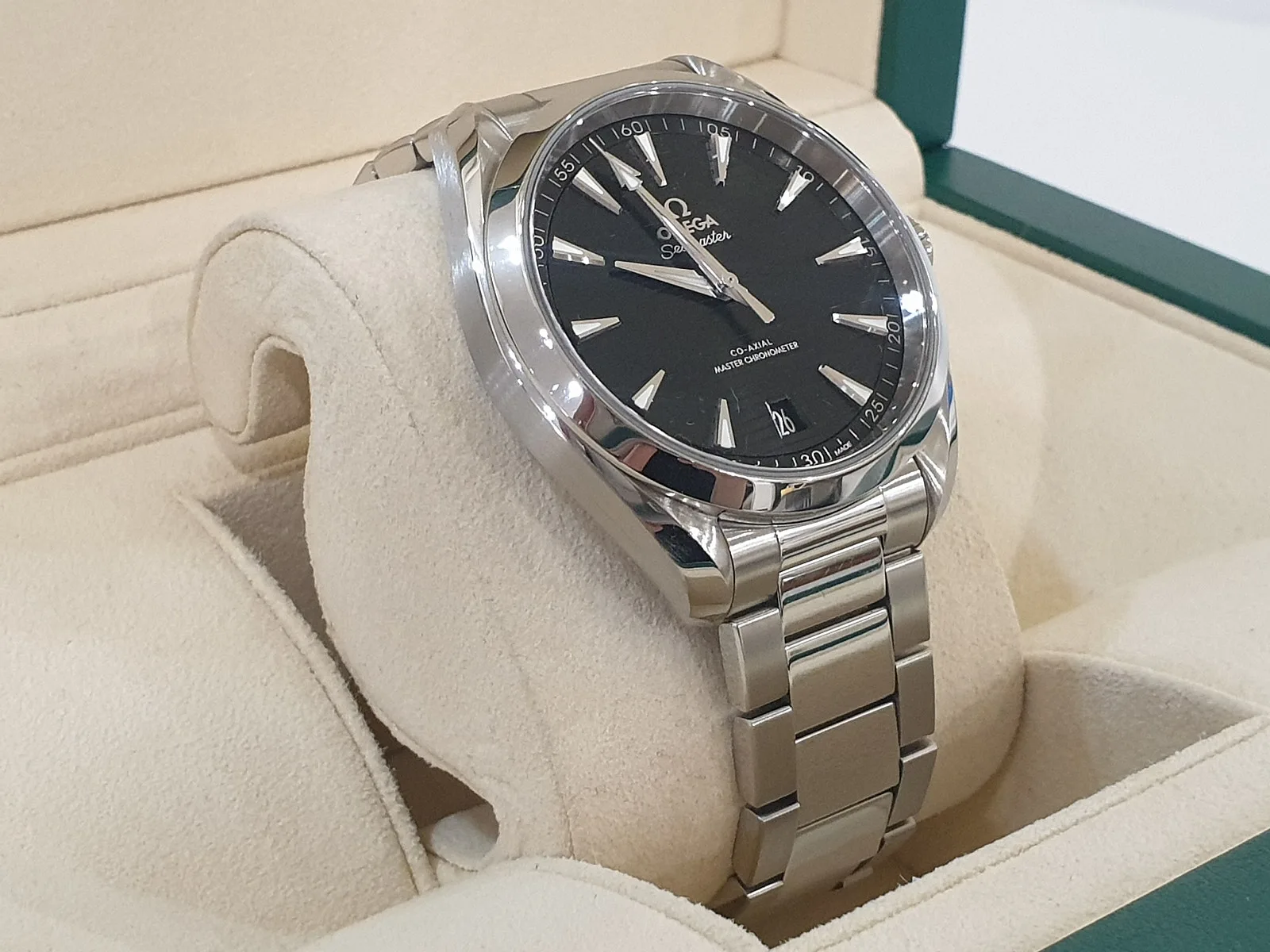 오메가 아쿠아테라 검판 41MM 가로 2021 사진 2