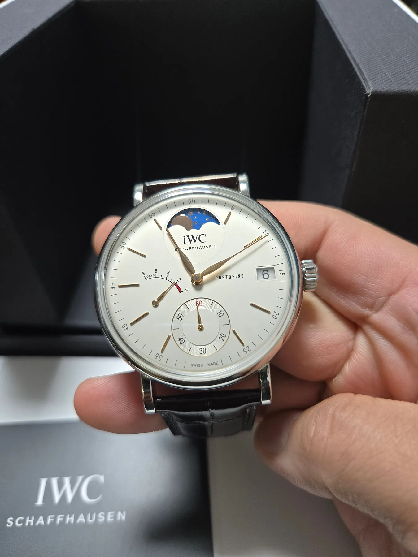 IWC 포르토피노 8 데이즈 문페이즈 45mm 2021 사진 2