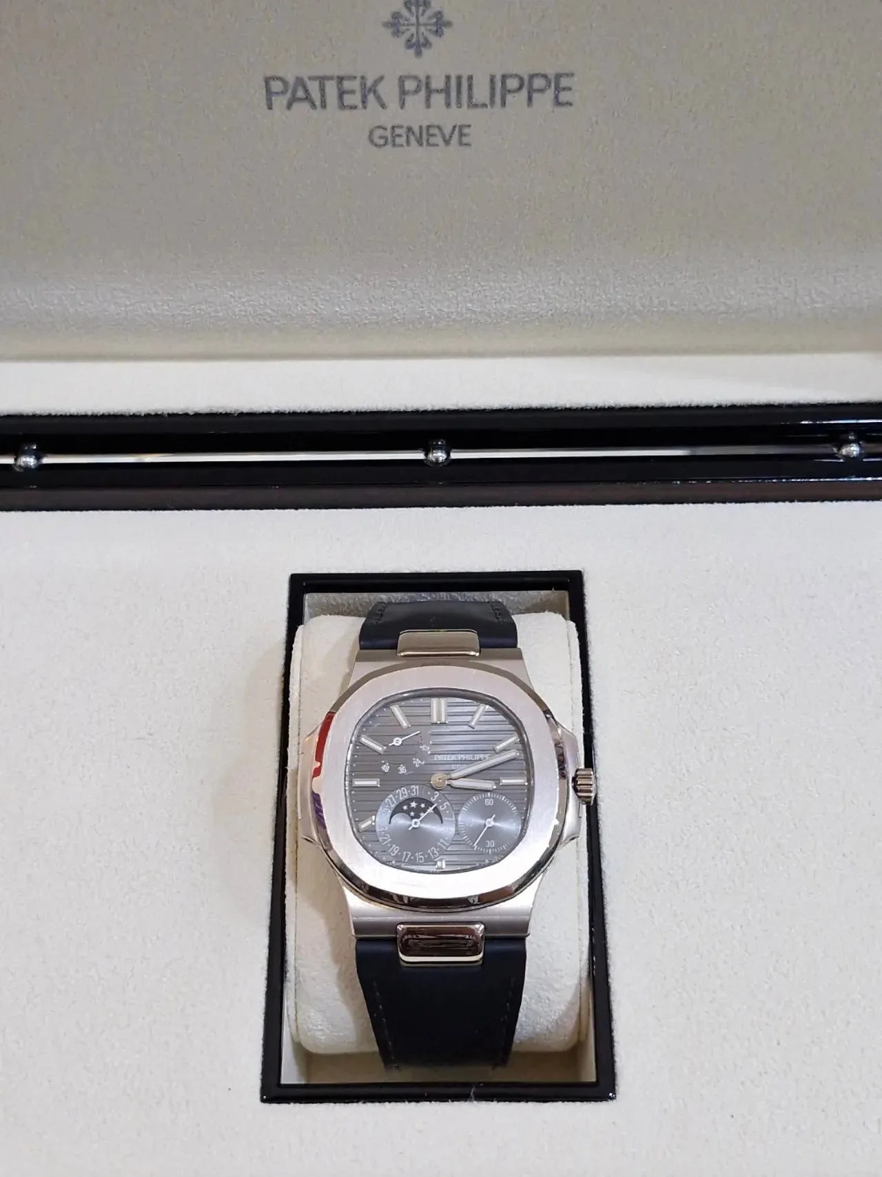 파텍필립 노틸러스 5712G-001 2022 사진 2