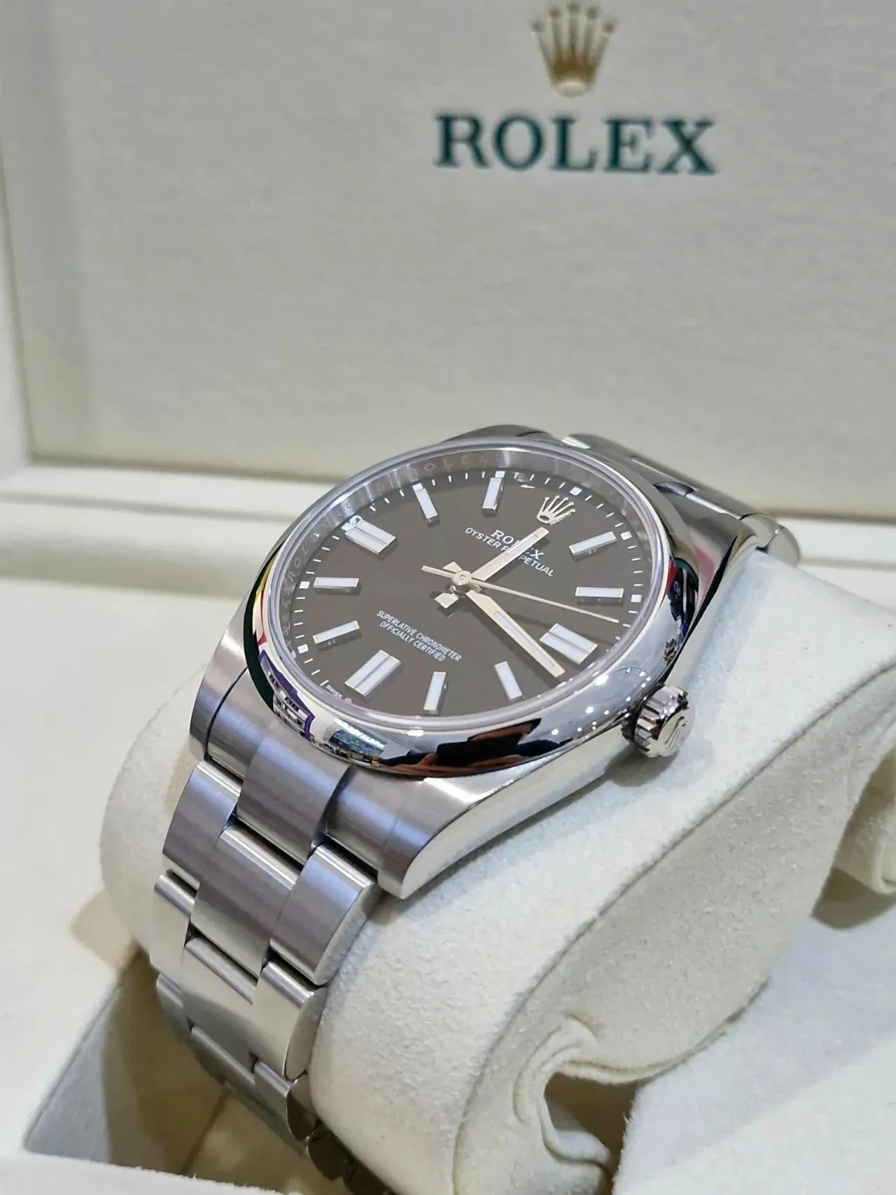 롤렉스 오이스터 퍼페츄얼 41mm 브라이트 블랙 124300 2025 사진 3