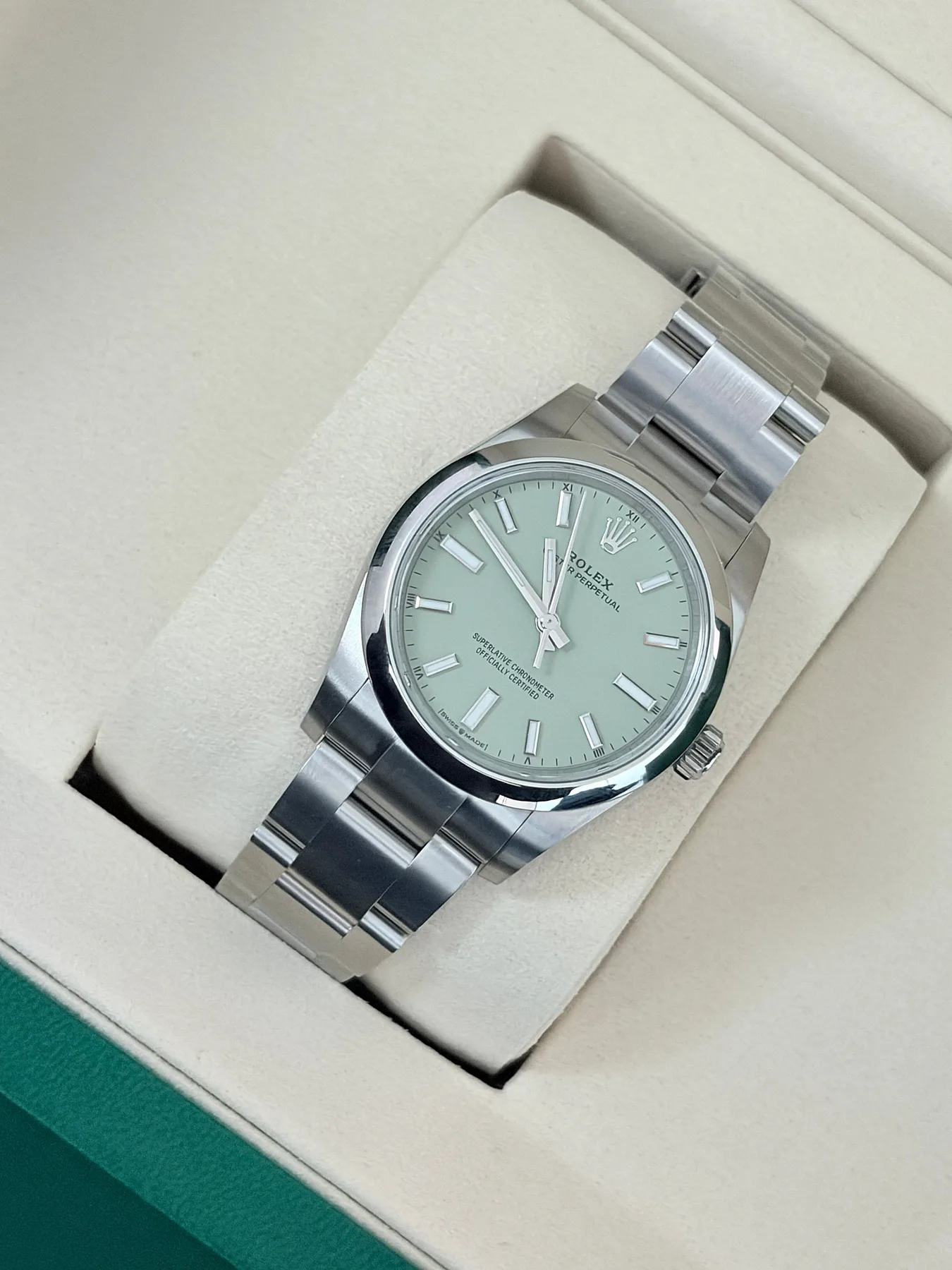 롤렉스 오이스터퍼페츄얼 34mm 피스타치오 2026 사진 3
