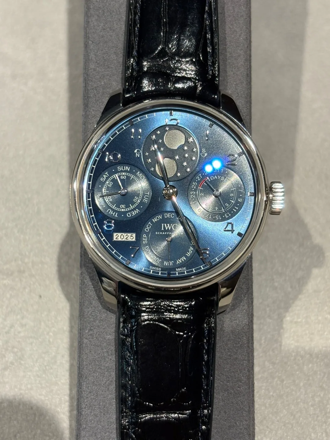 IWC 포르투기저 퍼페추얼 캘린더 IW503401 2016 사진 1