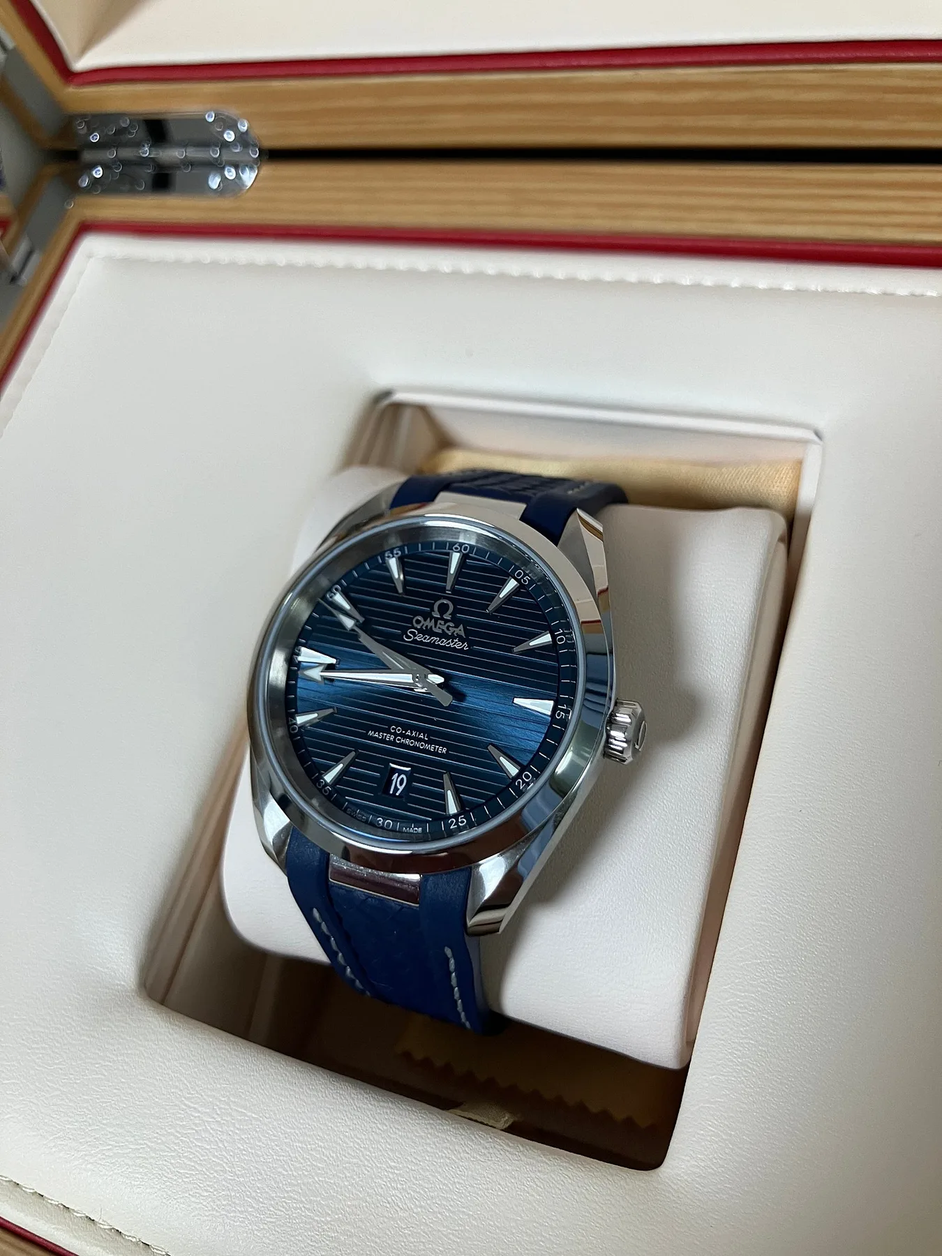 오메가 씨마스터 아쿠아테라 150m 청판 38mm 2026 사진 1