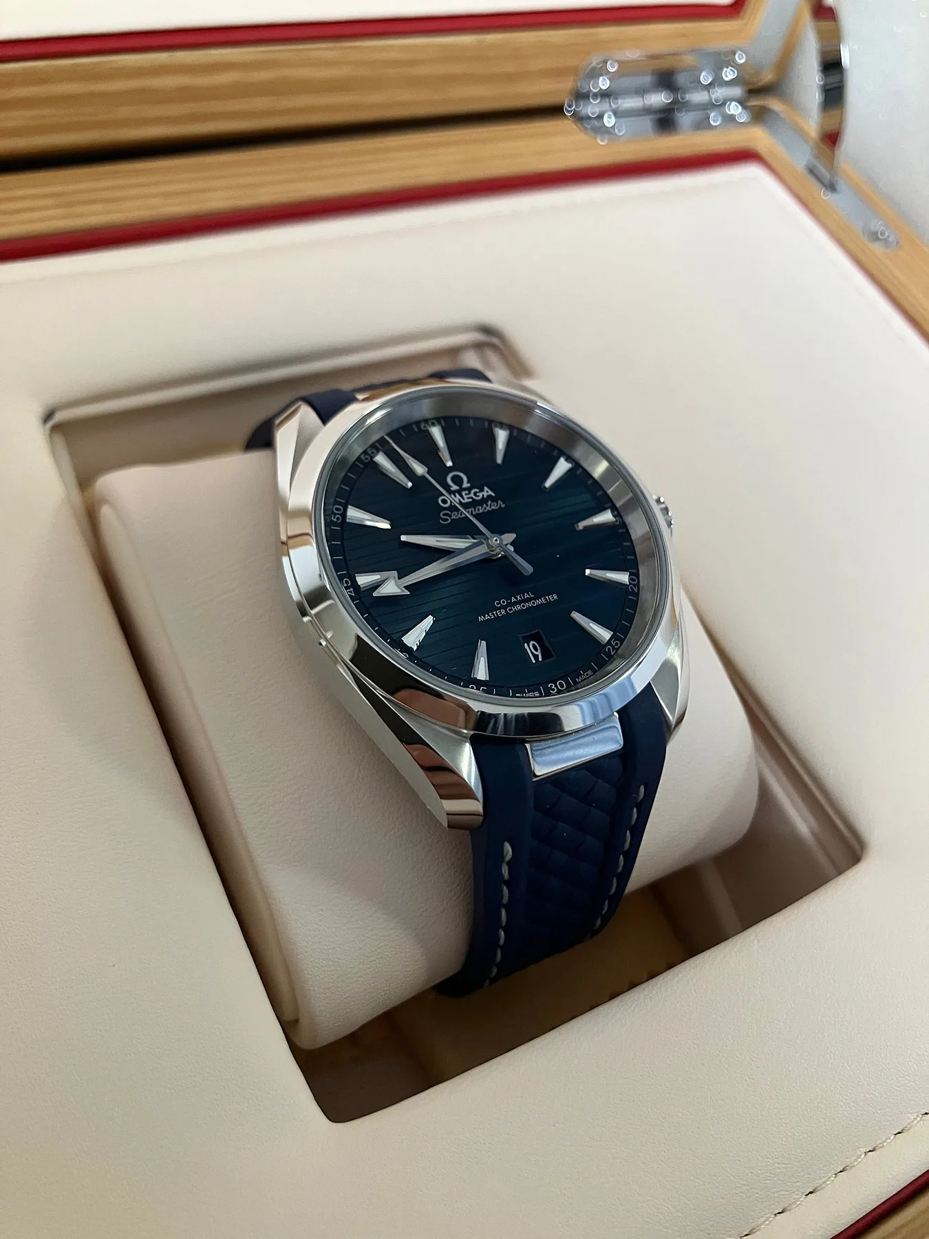 오메가 씨마스터 아쿠아테라 150m 청판 38mm 2026 사진 4