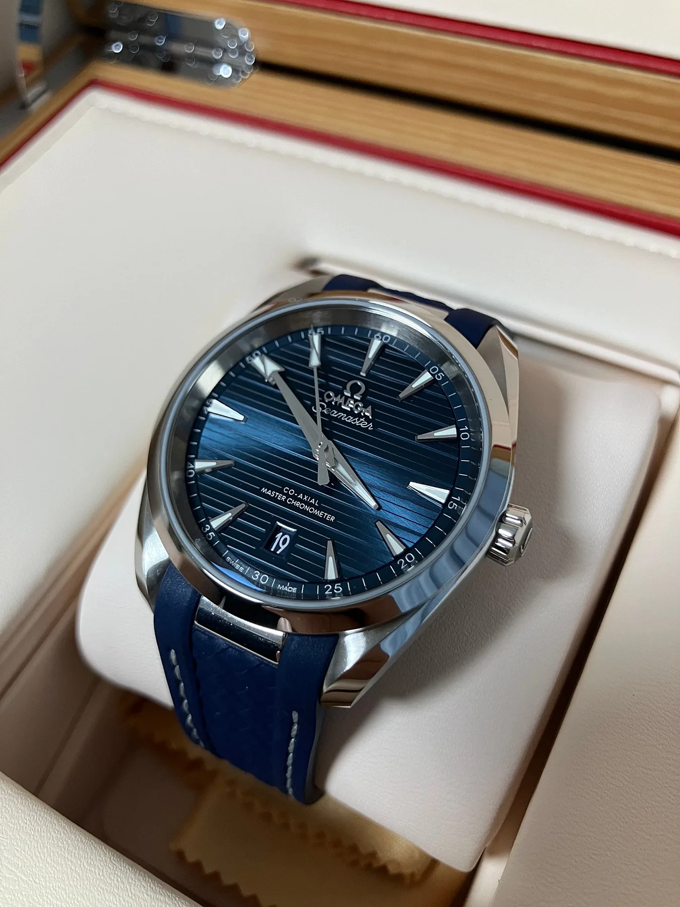 오메가 씨마스터 아쿠아테라 150m 청판 38mm 2026 사진 6