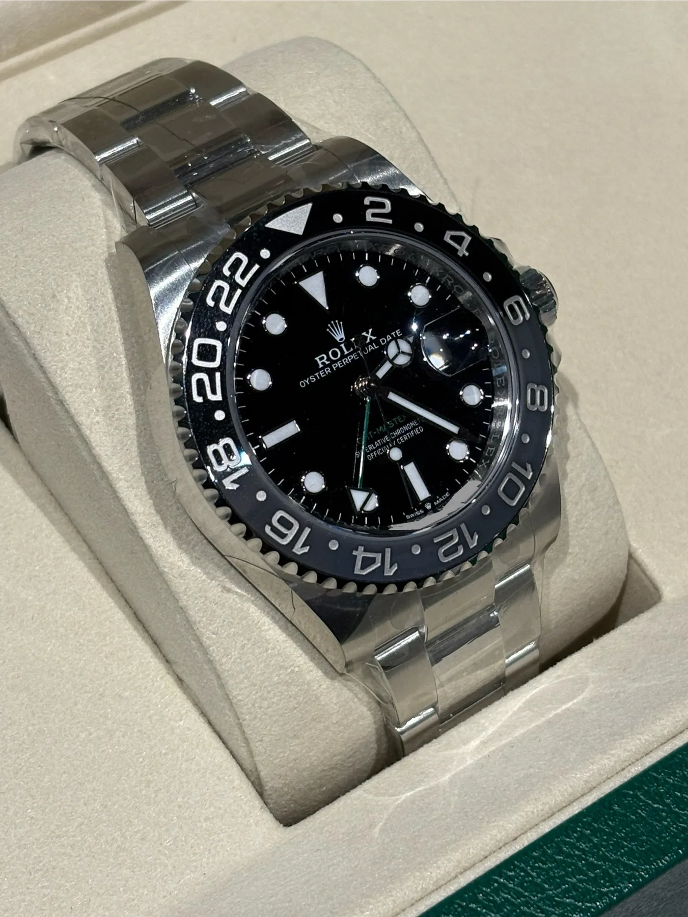 롤렉스 GMT 마스터 II 웨인맨 블랙 오이스터 126710 GRNR 2025 사진 3