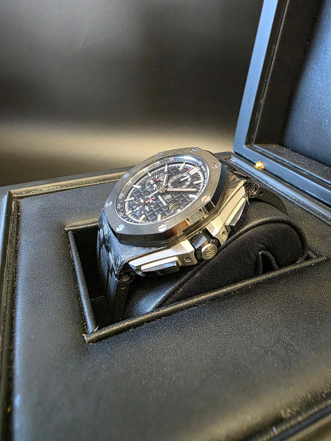 오데마피게 로열오크 오프쇼어 크로노그래프 44mm 26400AU 2016 사진 4