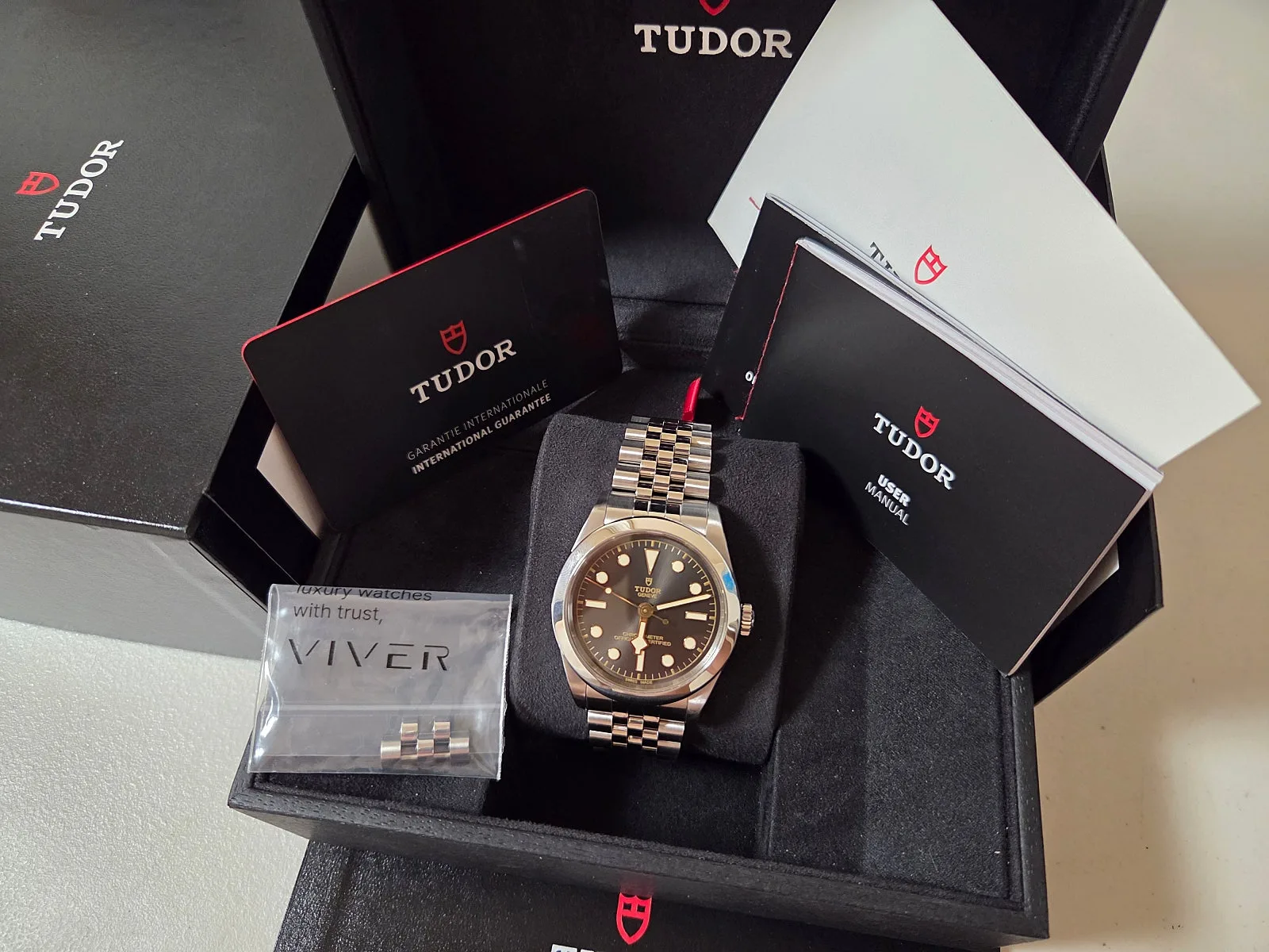 튜더 블랙베이 원 39mm 스틸 앤트러사이트 다이얼 2023 사진 1