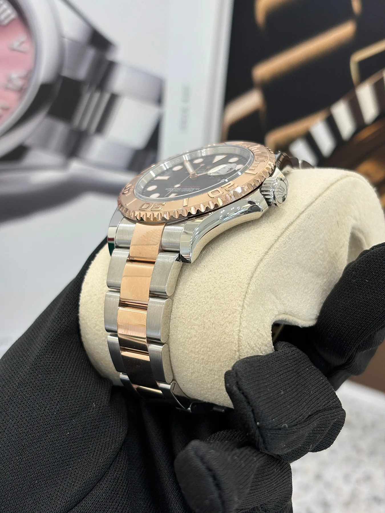 롤렉스 126621 요트마스터 로즈골드 콤비 오이스터 블랙 40mm 2025 사진 3