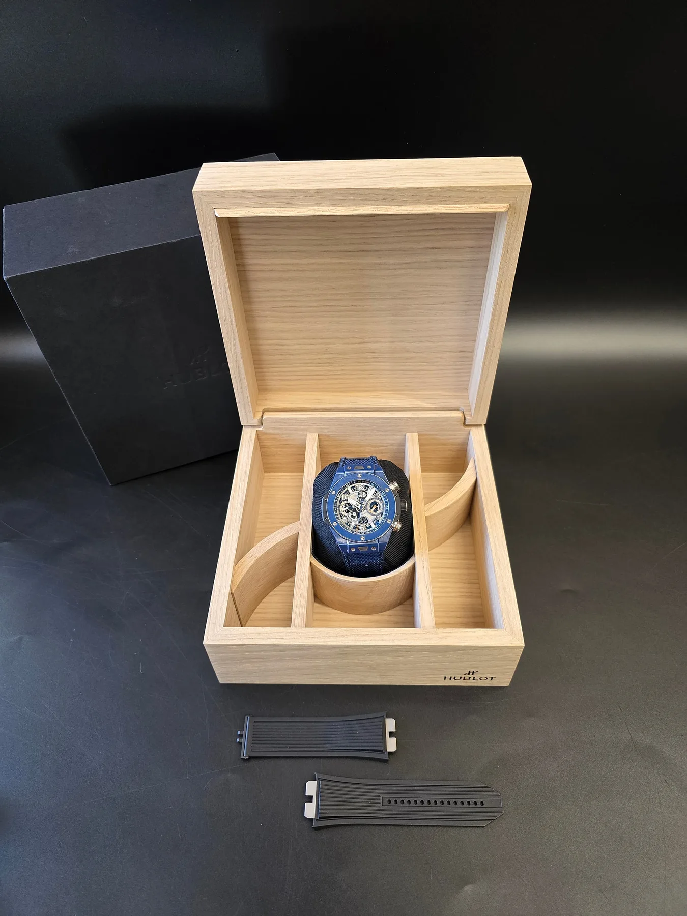 위블로 빅뱅 리로디드 블루 세라믹 44mm 2026 사진 1
