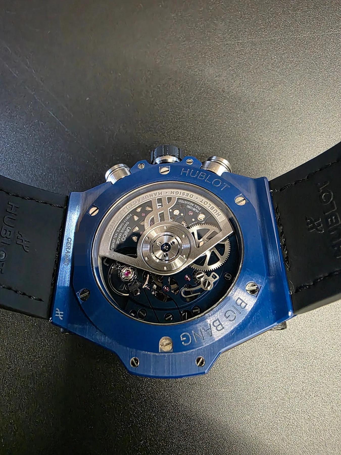 위블로 빅뱅 리로디드 블루 세라믹 44mm 2026 사진 8