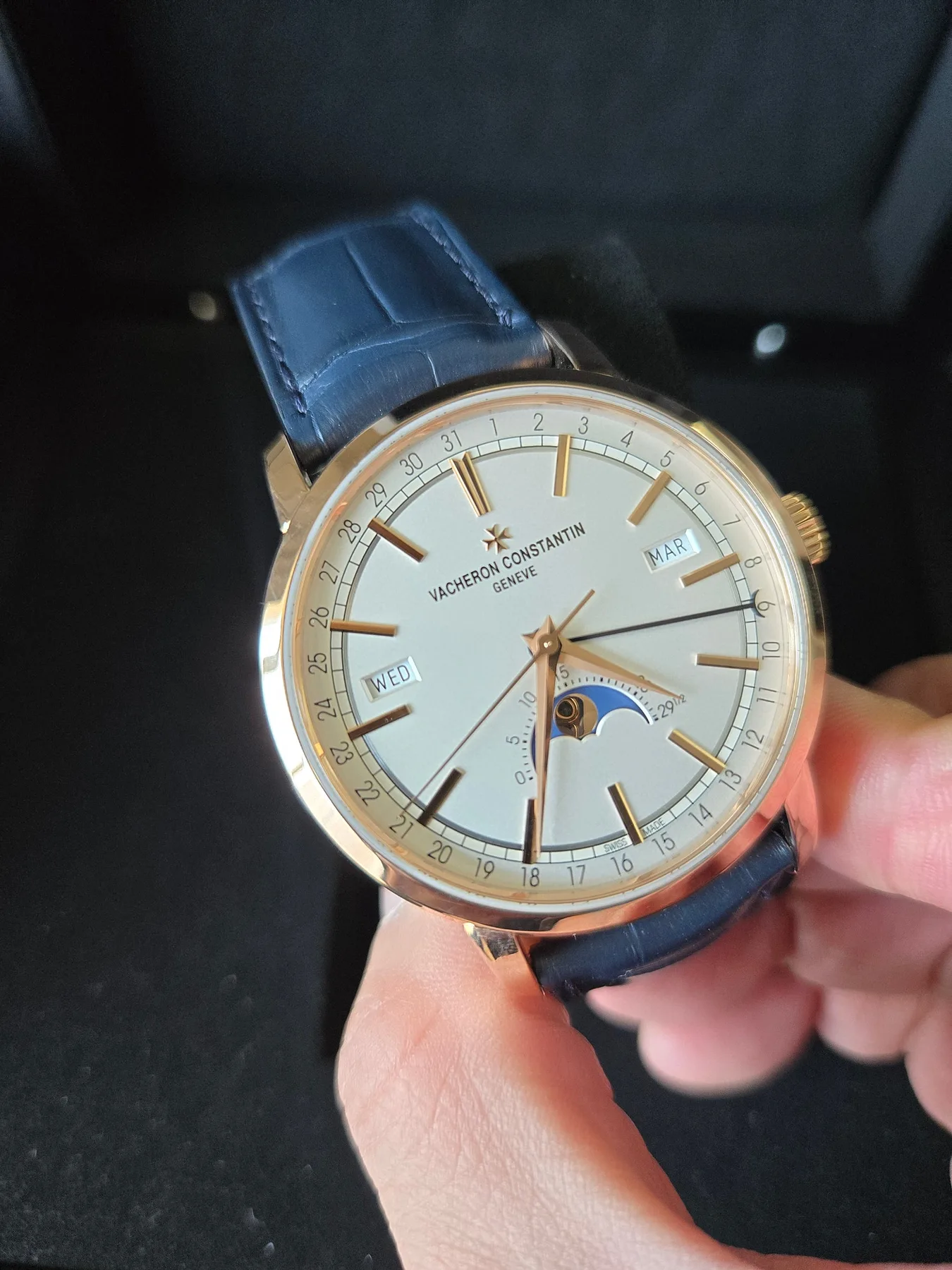 바쉐론콘스탄틴 트레디셔널 컴플리트 캘린더 41mm 로즈골드 2024 사진 3