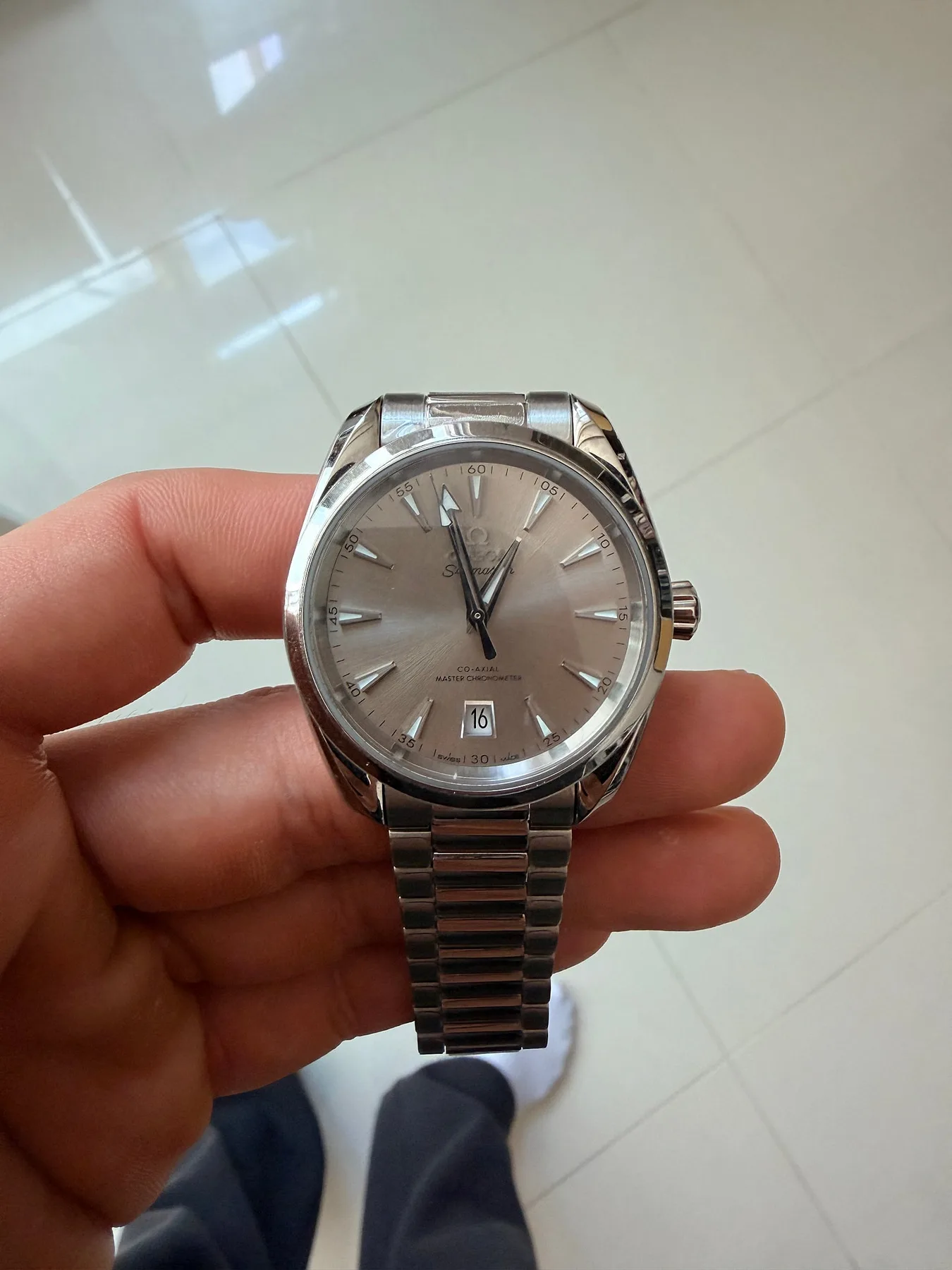 오메가 아쿠아테라 쉐이드 38mm 샌드스톤 2025 사진 7
