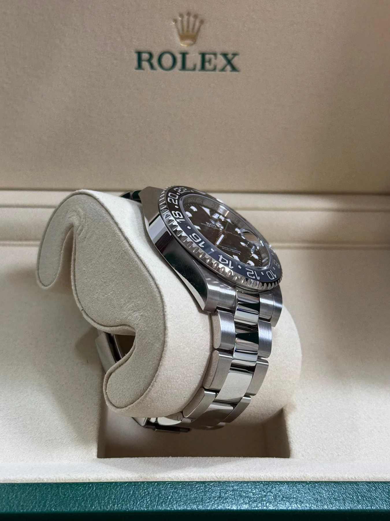 롤렉스 126710GRNR GMT 2026 사진 2