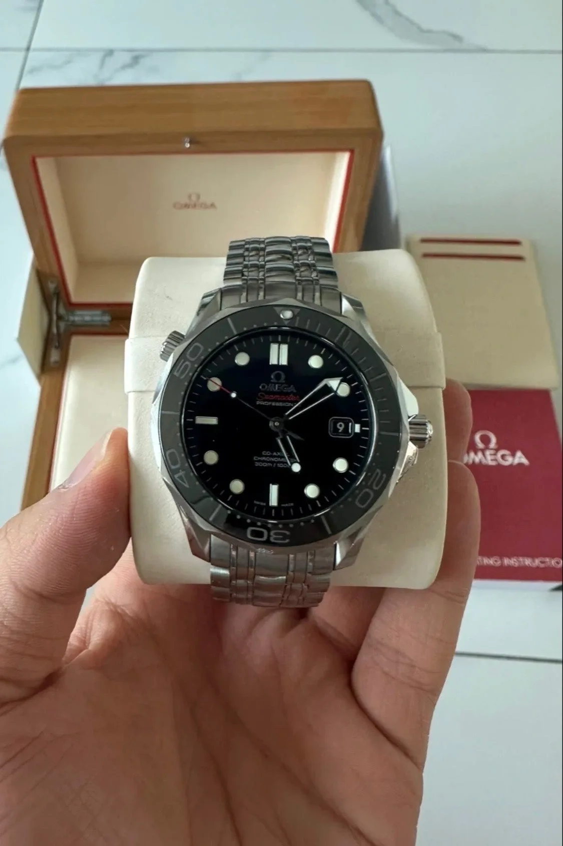 오메가 씨마스터 300 데이트 41mm 블랙 사진 2