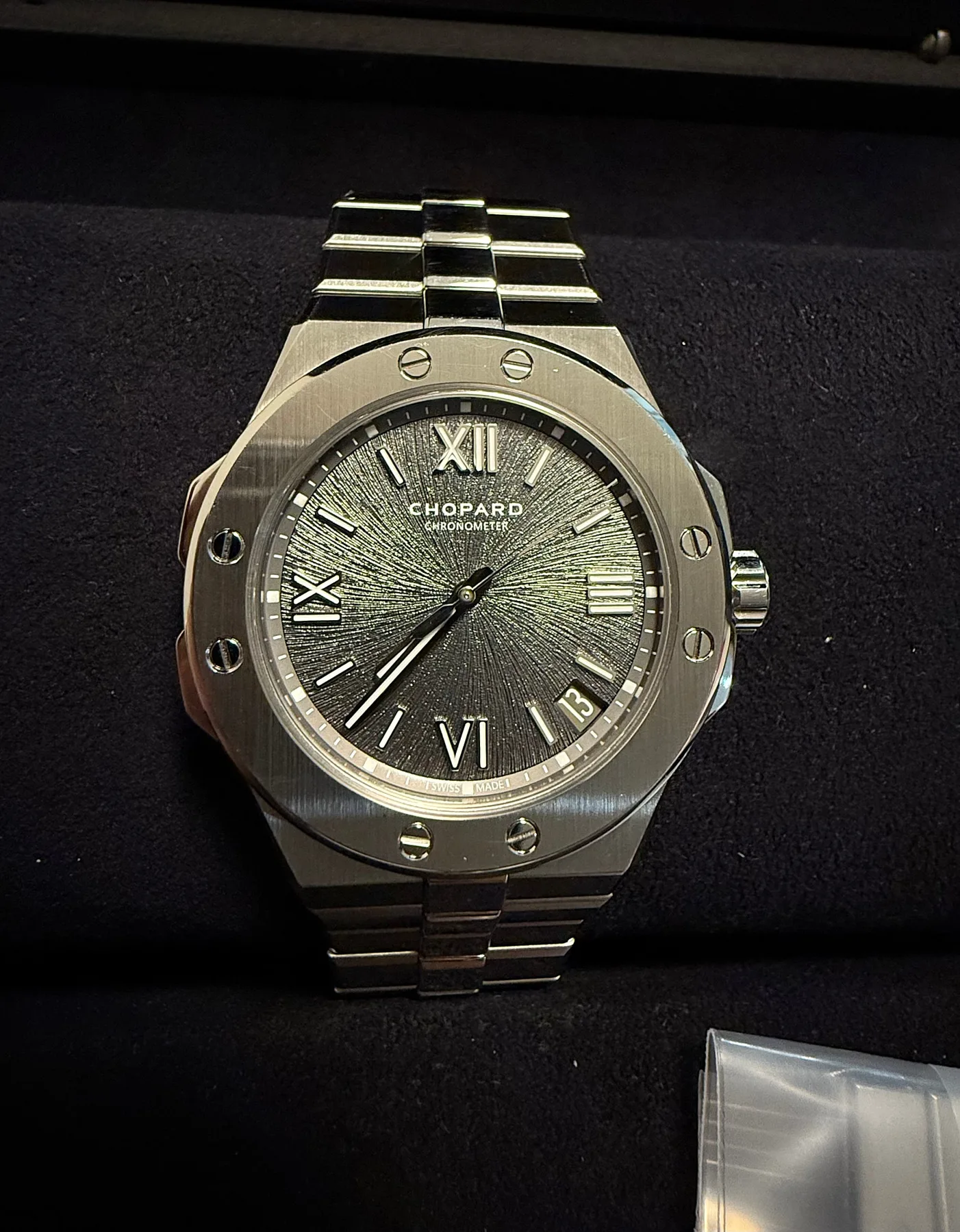 쇼파드 알파인이글 41mm 그레이 2022 사진 2