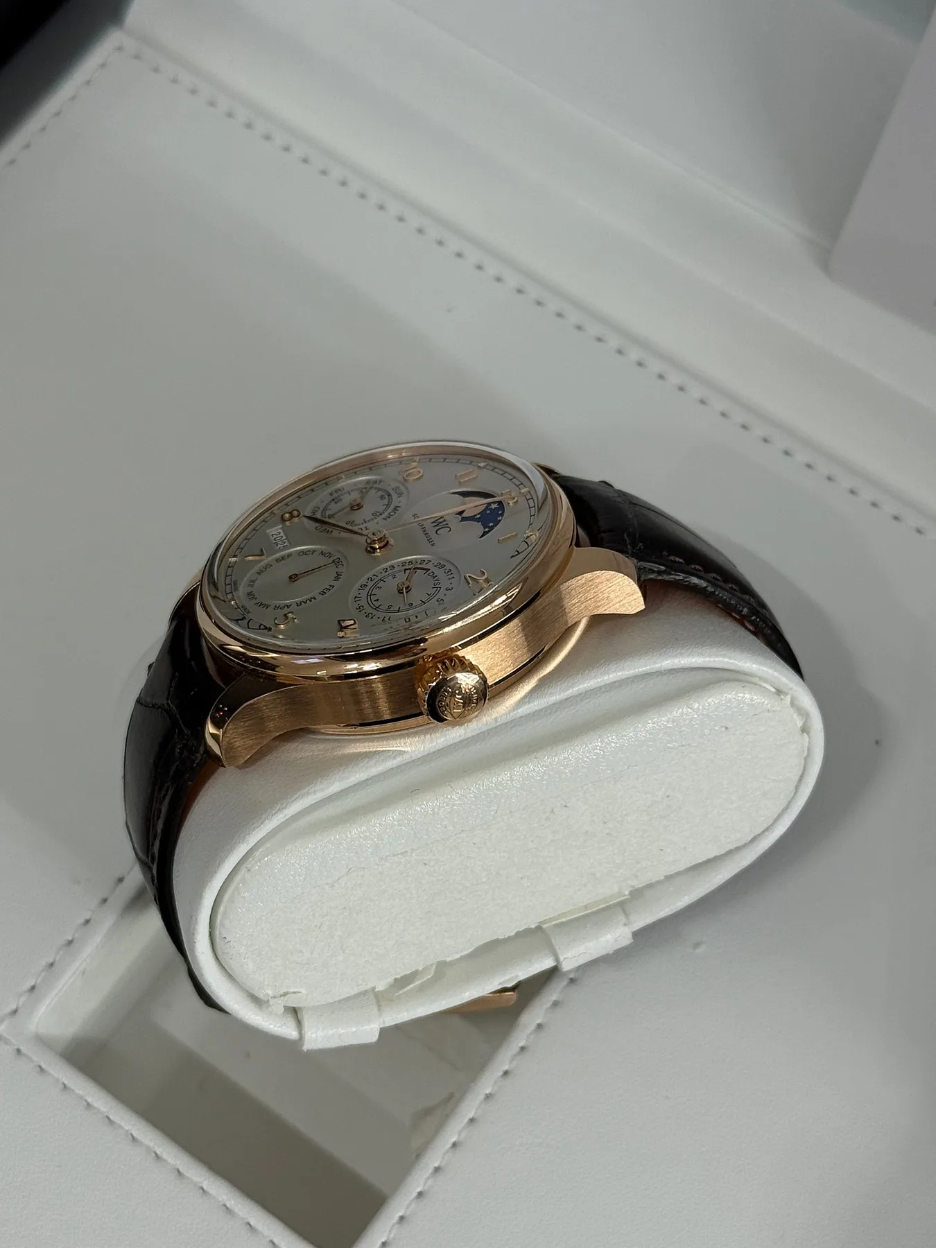 IWC 포르투기저 퍼페추얼 캘린더 44미리 로즈골드 2019 사진 2